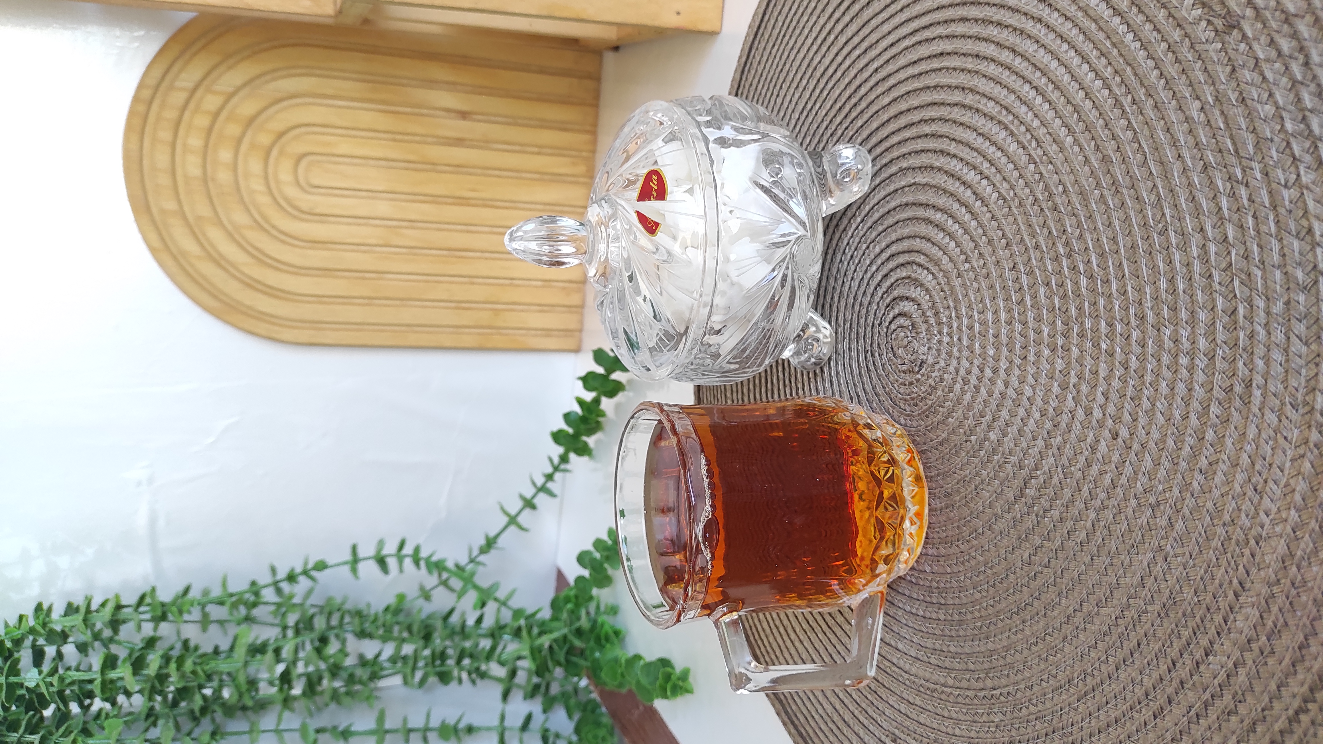 نیم لیوان دسته دار